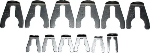 Set aus Metallclips in verschiedenen Größen zur Befestigung von Hydraulikleitungen, hergestellt von Wolf. Geeignet für die Montage in verschiedenen Anwendungen.